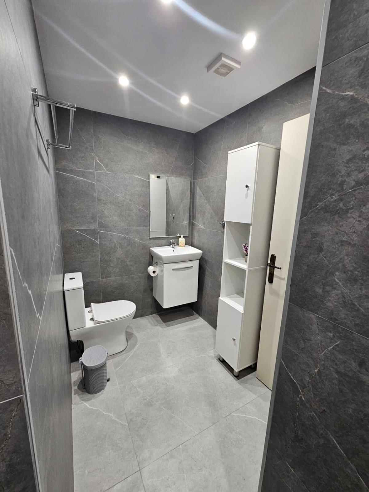 Apartment Makenzy Mermaid 2 Bedroom *