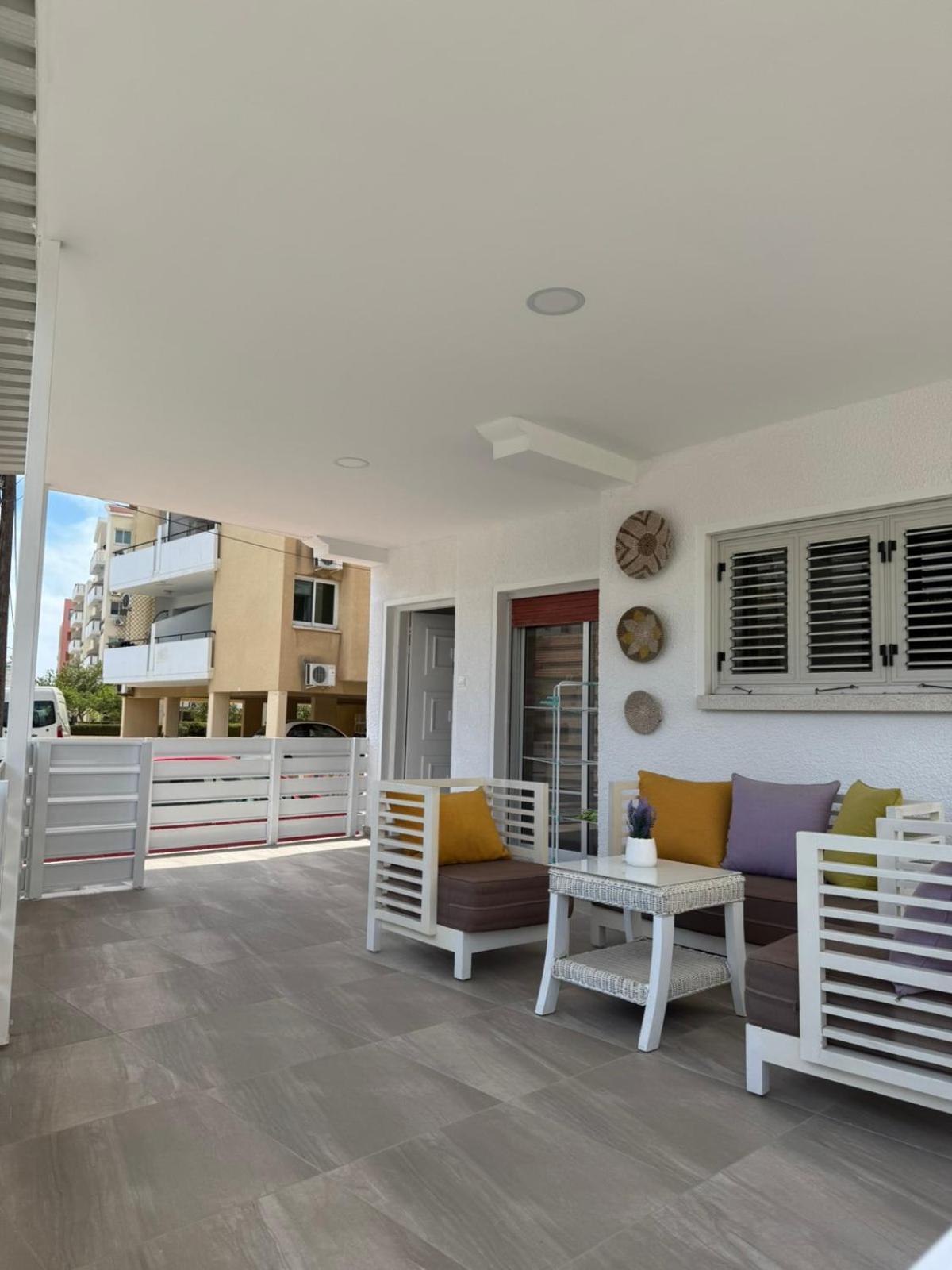 Apartment Makenzy Mermaid 2 Bedroom Larnaka