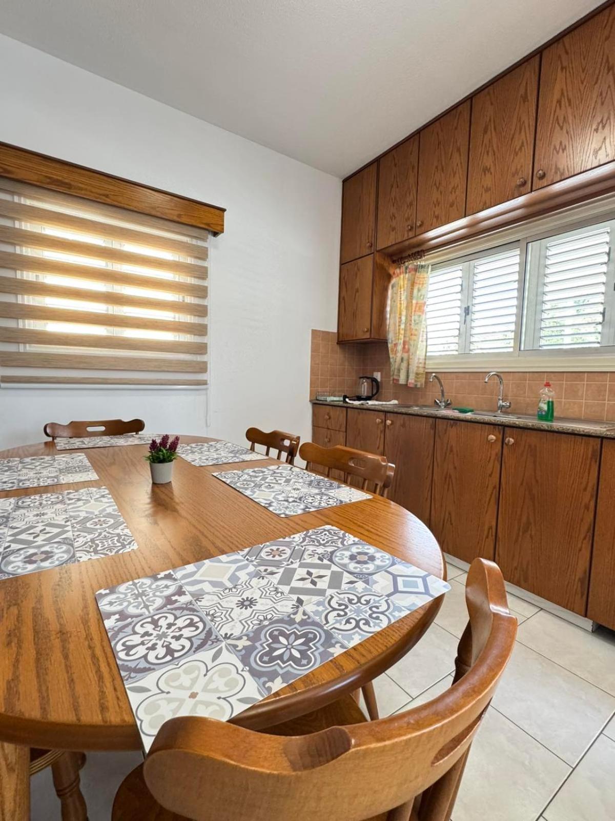 Apartment Makenzy Mermaid 2 Bedroom