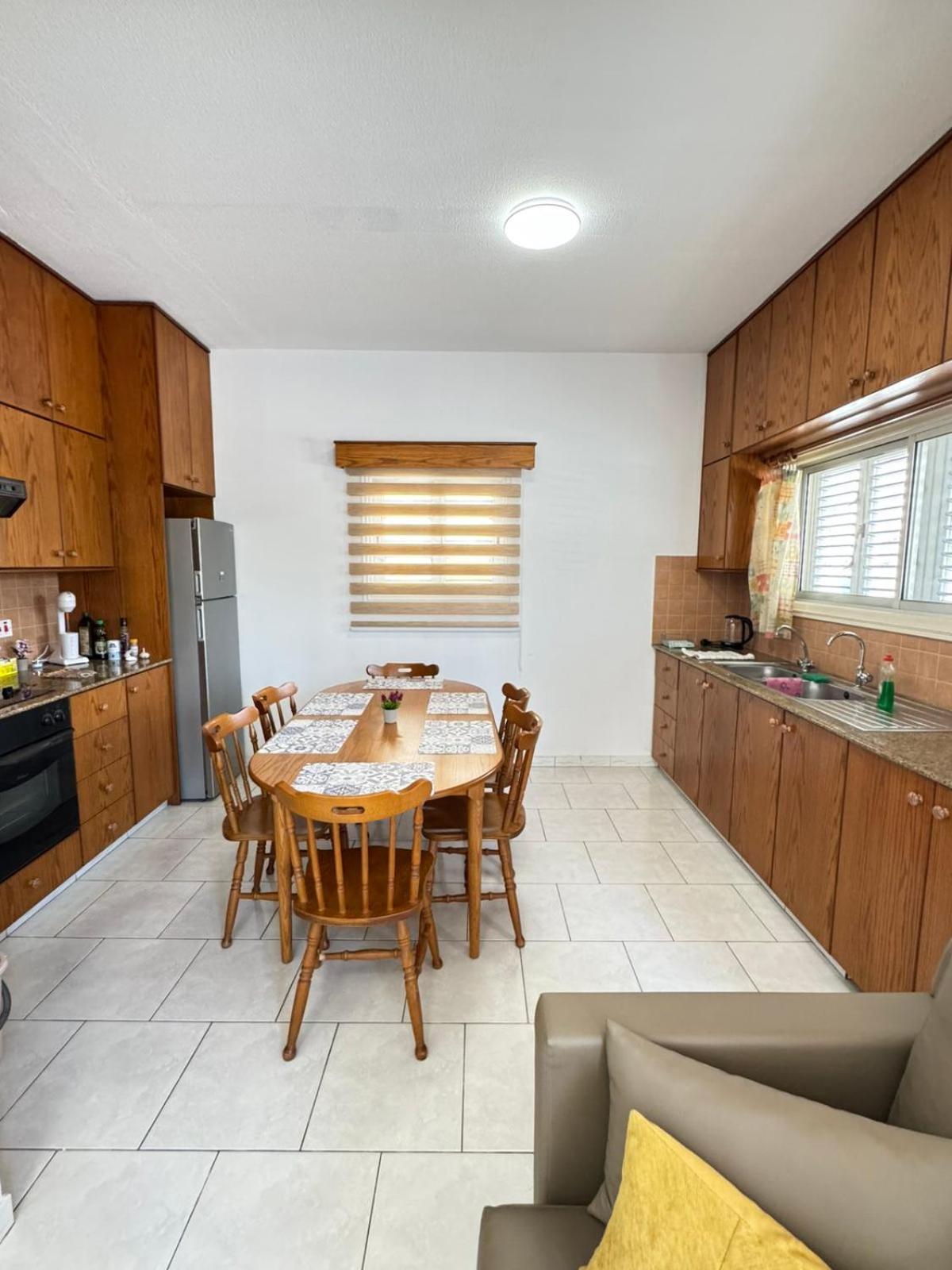 Makenzy Mermaid 2 Bedroom * Larnaka